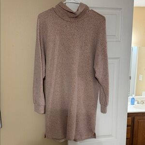 Cozy Women's Sweater in Soft Pink